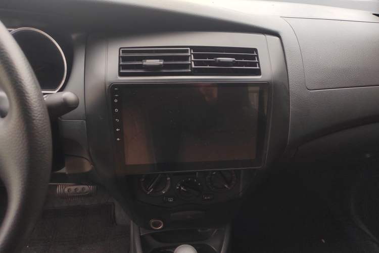 Used Nissan Livina 2015 1.6XE CVT Comfort Edition Audio And AC Panel