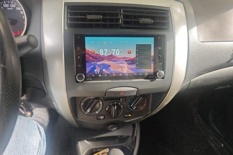 Used Nissan Livina 2015 1.6XE CVT Comfort Edition Audio And AC Panel