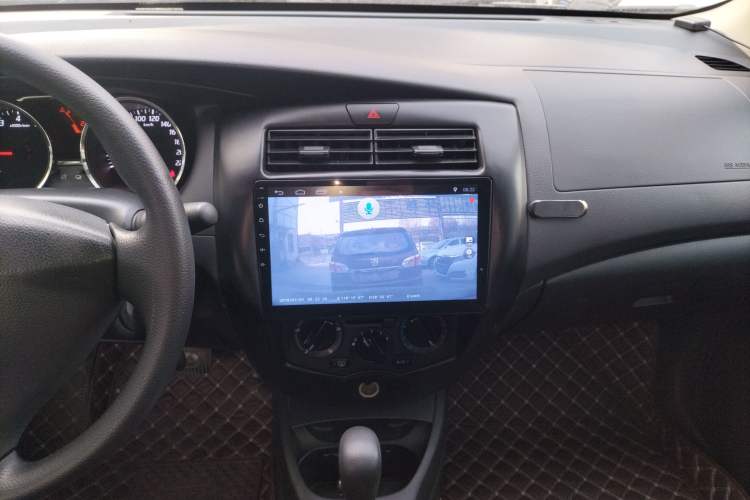 Used Nissan Livina 2015 1.6XE CVT Comfort Edition Audio And AC Panel