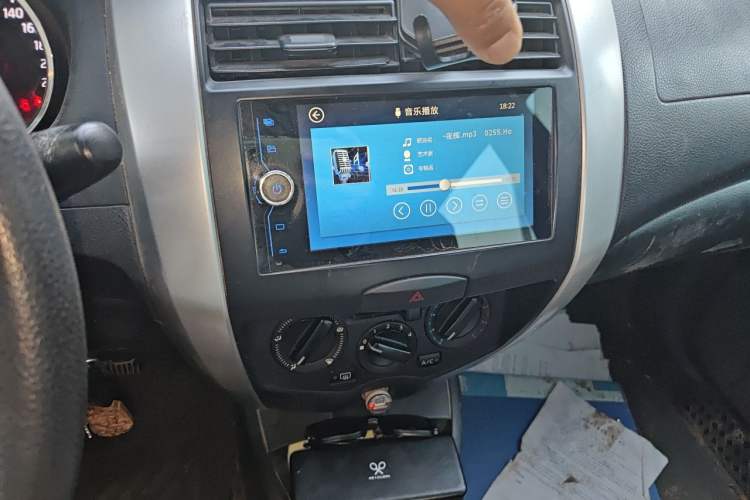 Used Nissan Livina 2015 1.6XE Manual Comfort Edition Audio And AC Panel
