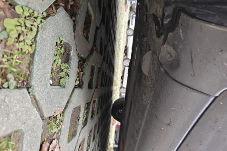 Used Nissan Livina 2015 1.6XE CVT Comfort Edition Chassis Front Left