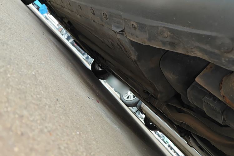 Used Nissan Livina 2015 1.6XE Manual Comfort Edition Chassis Rear Left