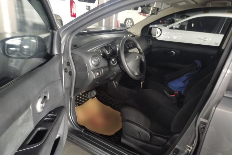Used Nissan Livina 2015 1.6XE CVT Comfort Edition Driver Seat