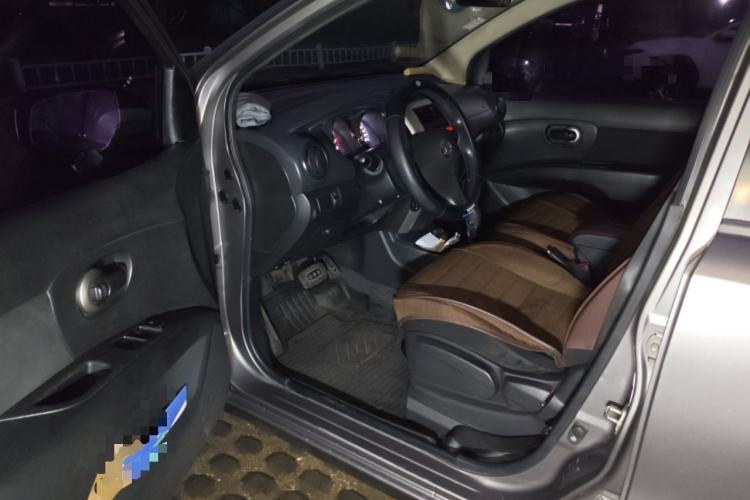 Used Nissan Livina 2015 1.6XE CVT Comfort Edition Driver Seat
