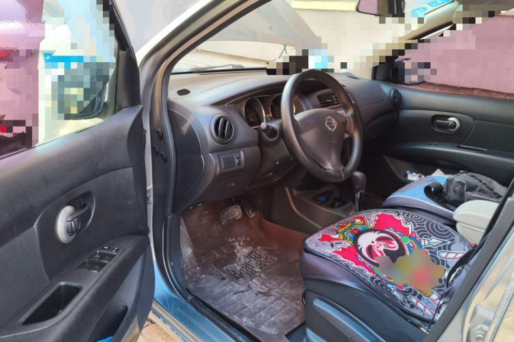 Used Nissan Livina 2015 1.6XE CVT Comfort Edition Driver Seat
