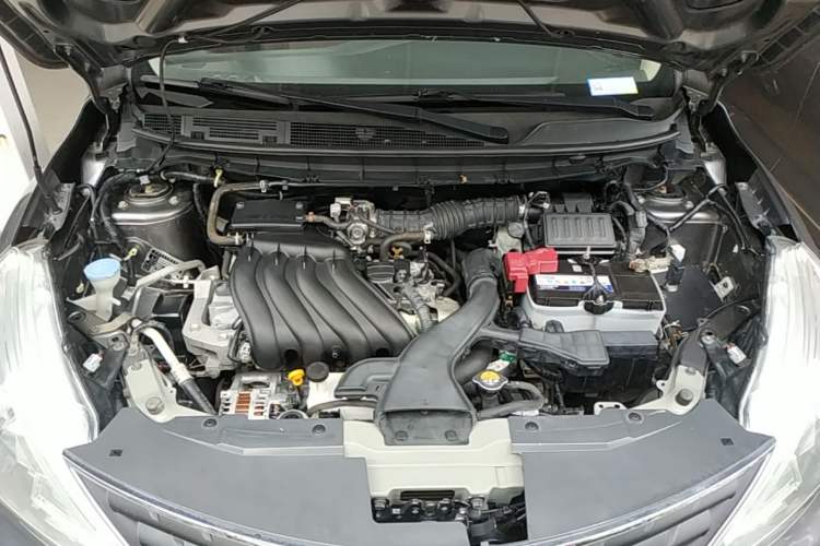 Used Nissan Livina 2015 Jinrui 1.6XV CVT Cool Cafe Edition Engine Bay