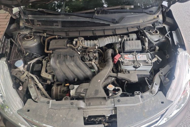 Used Nissan Livina 2015 1.6XE CVT Comfort Edition Engine Bay