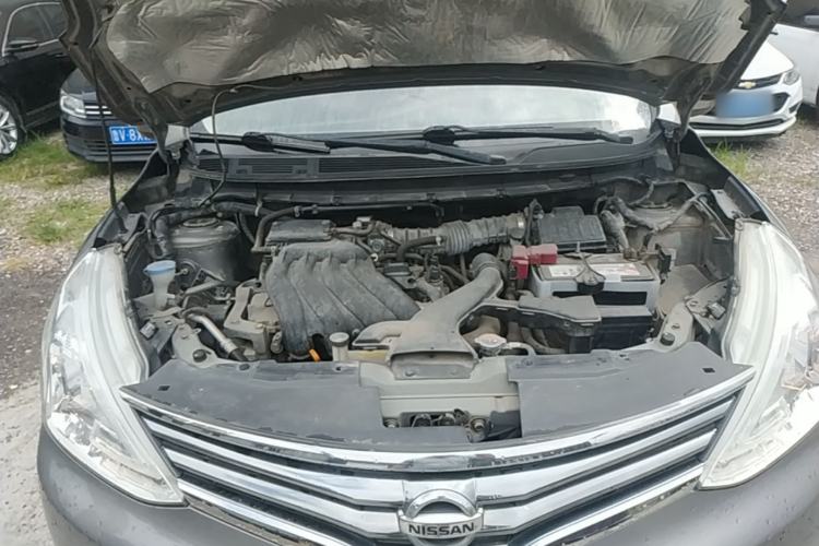 Used Nissan Livina 2015 1.6XE CVT Comfort Edition Engine Bay