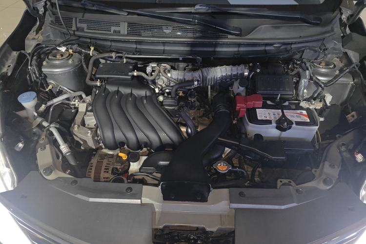 Used Nissan Livina 2015 1.6XE CVT Comfort Edition Engine Bay