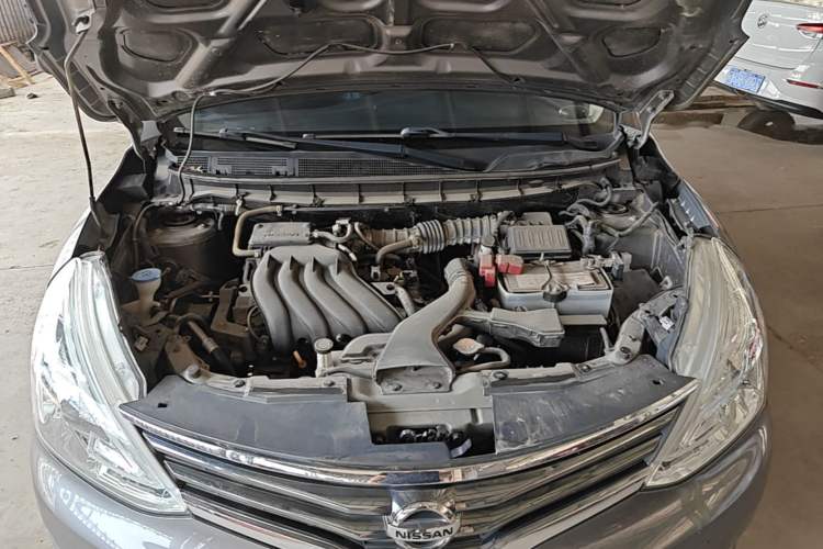 Used Nissan Livina 2015 1.6XE CVT Comfort Edition Engine Bay