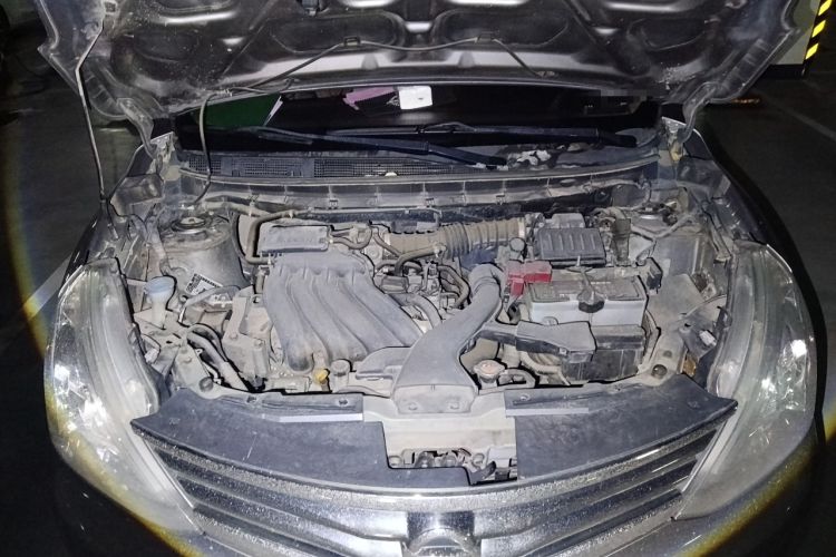 Used Nissan Livina 2015 1.6XE CVT Comfort Edition Engine Bay