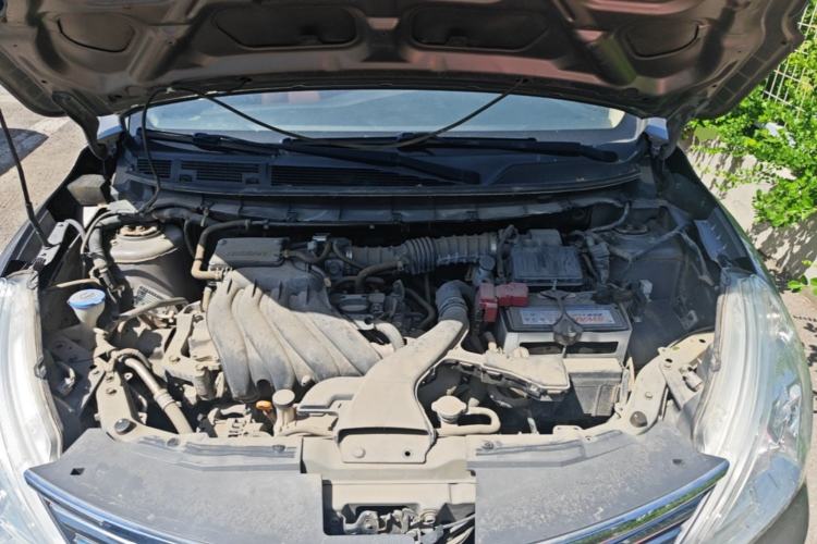 Used Nissan Livina 2015 1.6XE CVT Comfort Edition Engine Bay