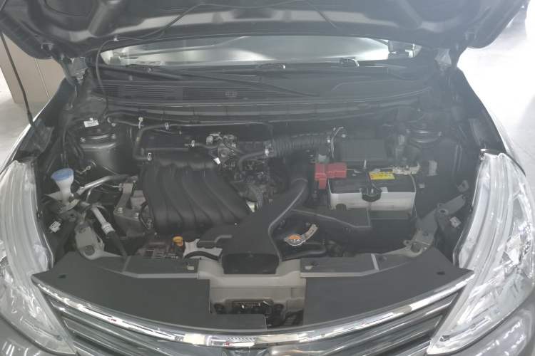 Used Nissan Livina 2015 1.6XE CVT Comfort Edition Engine Bay