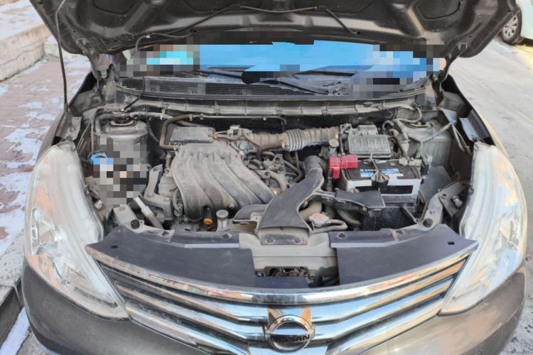 Used Nissan Livina 2015 1.6XE CVT Comfort Edition Engine Bay