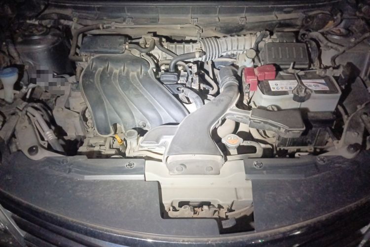 Used Nissan Livina 2015 1.6XE Manual Comfort Edition Engine Bay