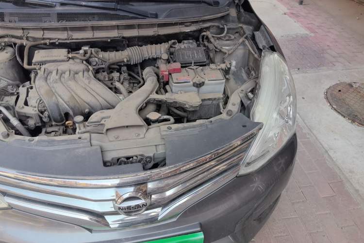 Used Nissan Livina 2015 1.6XE CVT Comfort Edition Engine Bay Left