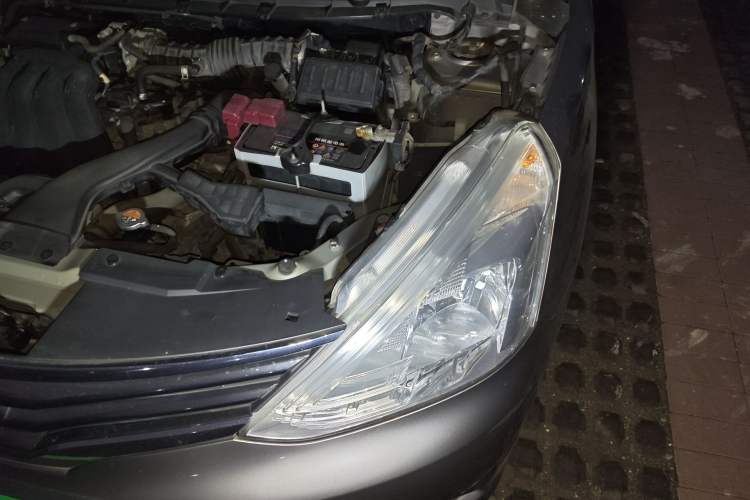 Used Nissan Livina 2015 1.6XE CVT Comfort Edition Engine Bay Left