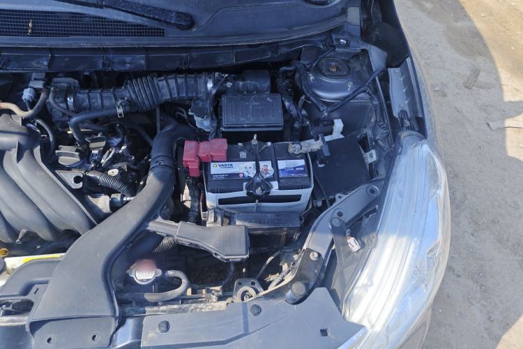 Used Nissan Livina 2015 1.6XE Manual Comfort Edition Engine Bay Left