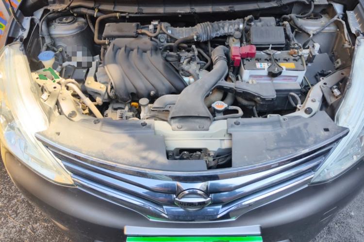Used Nissan Livina 2015 1.6XE Manual Comfort Edition Engine Bay