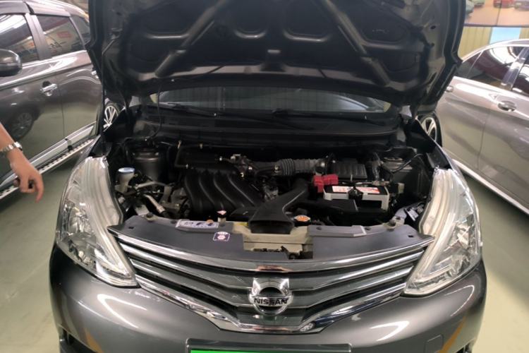 Used Nissan Livina 2015 1.6XE CVT Comfort Edition Engine Bay