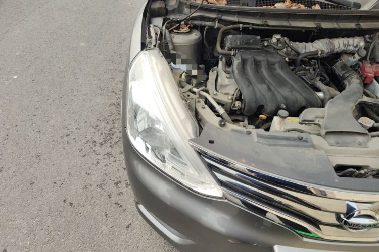 Used Nissan Livina 2015 1.6XE CVT Comfort Edition Engine Bay Right