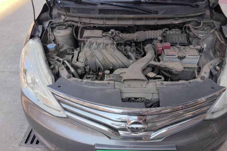 Used Nissan Livina 2015 1.6XE CVT Comfort Edition Engine Bay Right