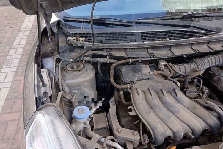 Used Nissan Livina 2015 1.6XE CVT Comfort Edition Engine Bay Right
