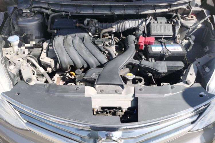Used Nissan Livina 2015 1.6XE CVT Comfort Edition Engine Bay