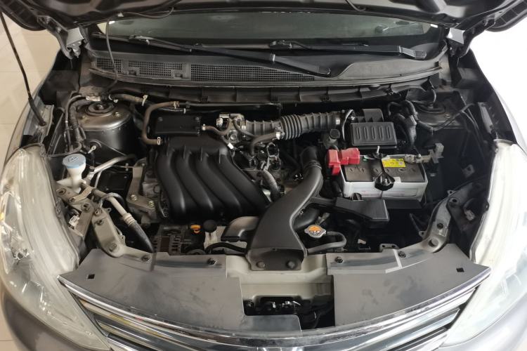 Used Nissan Livina 2015 1.6XE CVT Comfort Edition Engine Bay