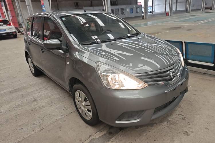 Used Nissan Livina 2015 1.6XE CVT Comfort Edition Exterior 1