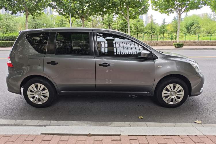 Used Nissan Livina 2015 1.6XE CVT Comfort Edition Exterior 3