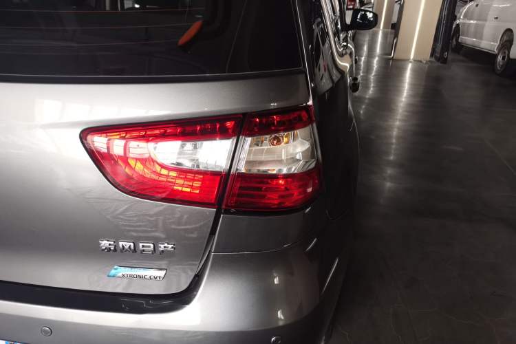 Used Nissan Livina 2015 1.6XE CVT Comfort Edition Exterior 3