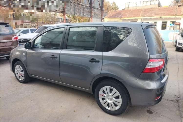 Used Nissan Livina 2015 1.6XE CVT Comfort Edition Exterior 3