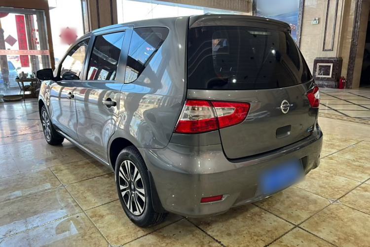 Used Nissan Livina 2015 1.6XE CVT Comfort Edition Exterior 3