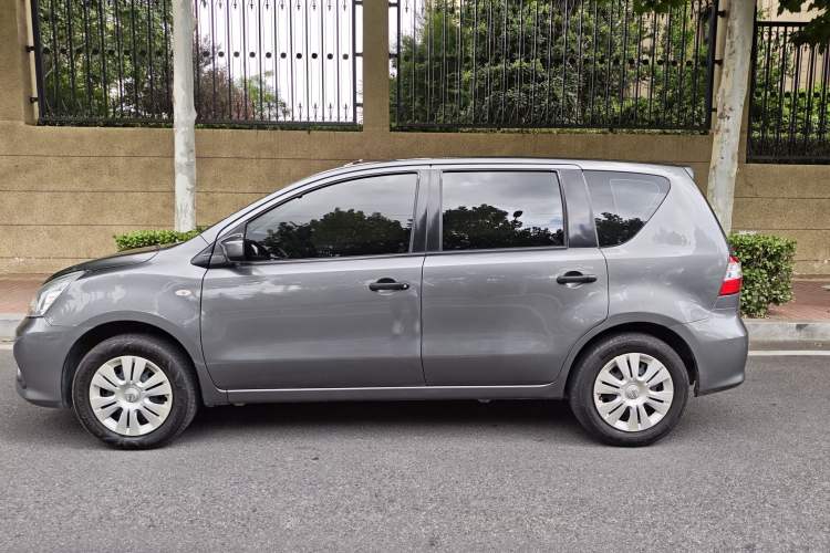 Used Nissan Livina 2015 1.6XE CVT Comfort Edition Exterior 4