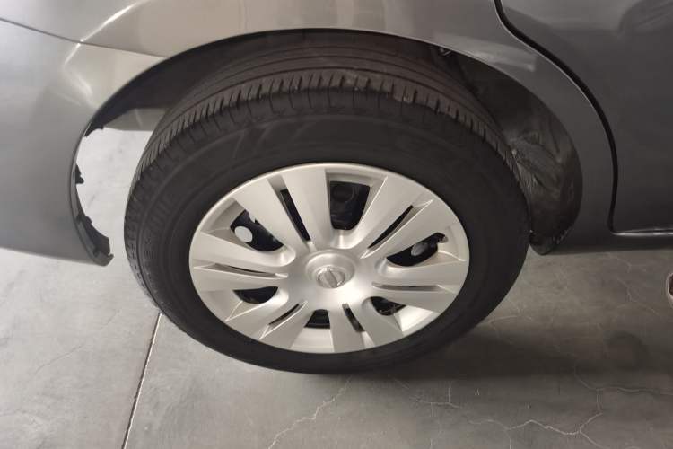 Used Nissan Livina 2015 1.6XE CVT Comfort Edition Exterior 5
