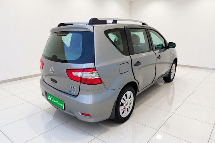 Used Nissan Livina 2015 1.6XE Manual Comfort Edition Exterior 5