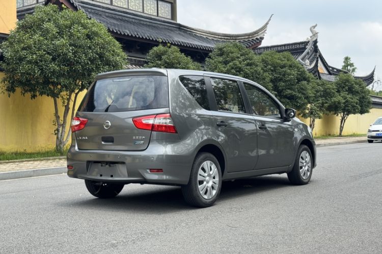 Used Nissan Livina 2015 1.6XE CVT Comfort Edition Exterior 6