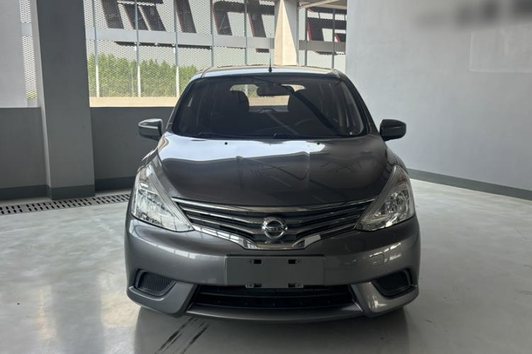 Used Nissan Livina 2015 1.6XE Manual Comfort Edition Exterior 8