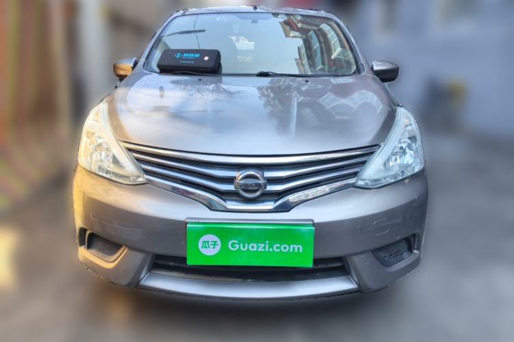Used Nissan Livina 2015 1.6XE Manual Comfort Edition Front