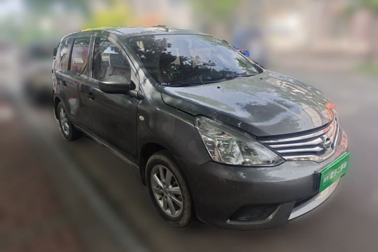 Used Nissan Livina 2015 1.6XE CVT Comfort Edition Front Right 45 Deg