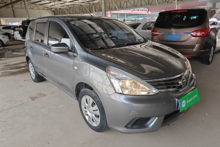 Used Nissan Livina 2015 1.6XE CVT Comfort Edition Front Right 45 Deg