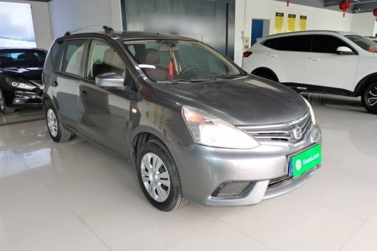 Used Nissan Livina 2015 1.6XE CVT Comfort Edition Front Right 45 Deg