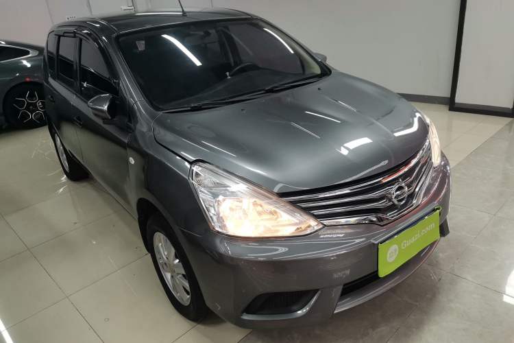 Used Nissan Livina 2015 1.6XE CVT Comfort Edition Front Right 45 Deg