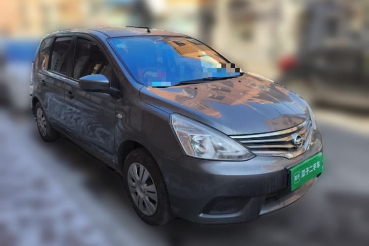 Used Nissan Livina 2015 1.6XE CVT Comfort Edition Front Right 45 Deg