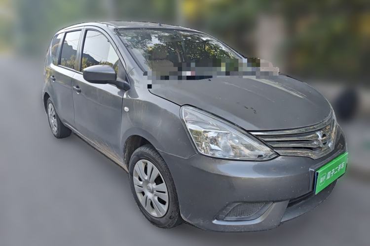 Used Nissan Livina 2015 1.6XE Manual Comfort Edition Front Right 45 Deg