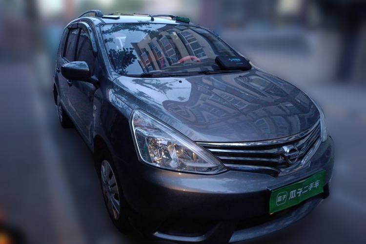 Used Nissan Livina 2015 1.6XE Manual Comfort Edition Front Right 45 Deg