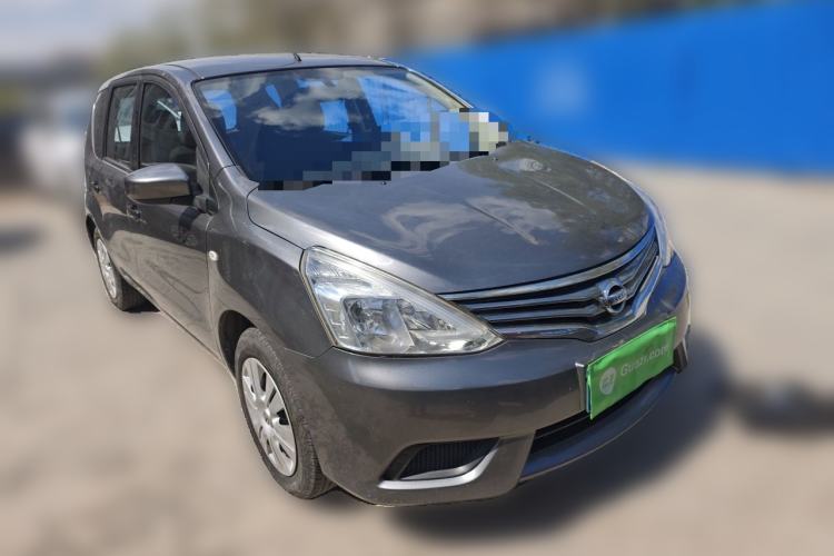 Used Nissan Livina 2015 1.6XE CVT Comfort Edition Front Right 45 Deg