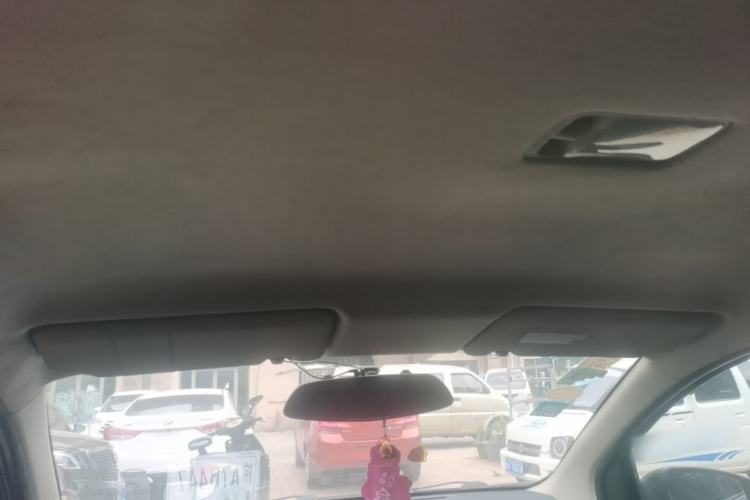 Used Nissan Livina 2015 1.6XE Manual Comfort Edition Headliner