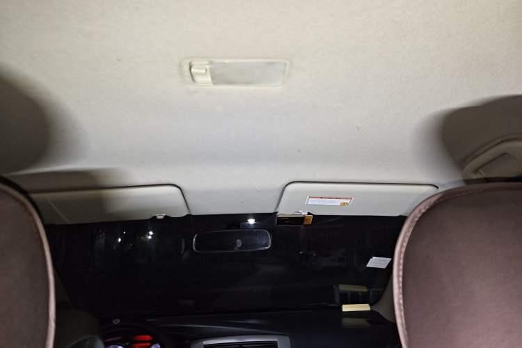 Used Nissan Livina 2015 1.6XE CVT Comfort Edition Headliner
